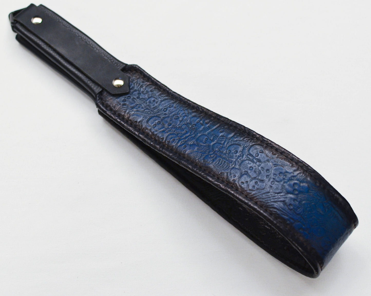 Split Thumper - Two-Tone Embossed Skulls
