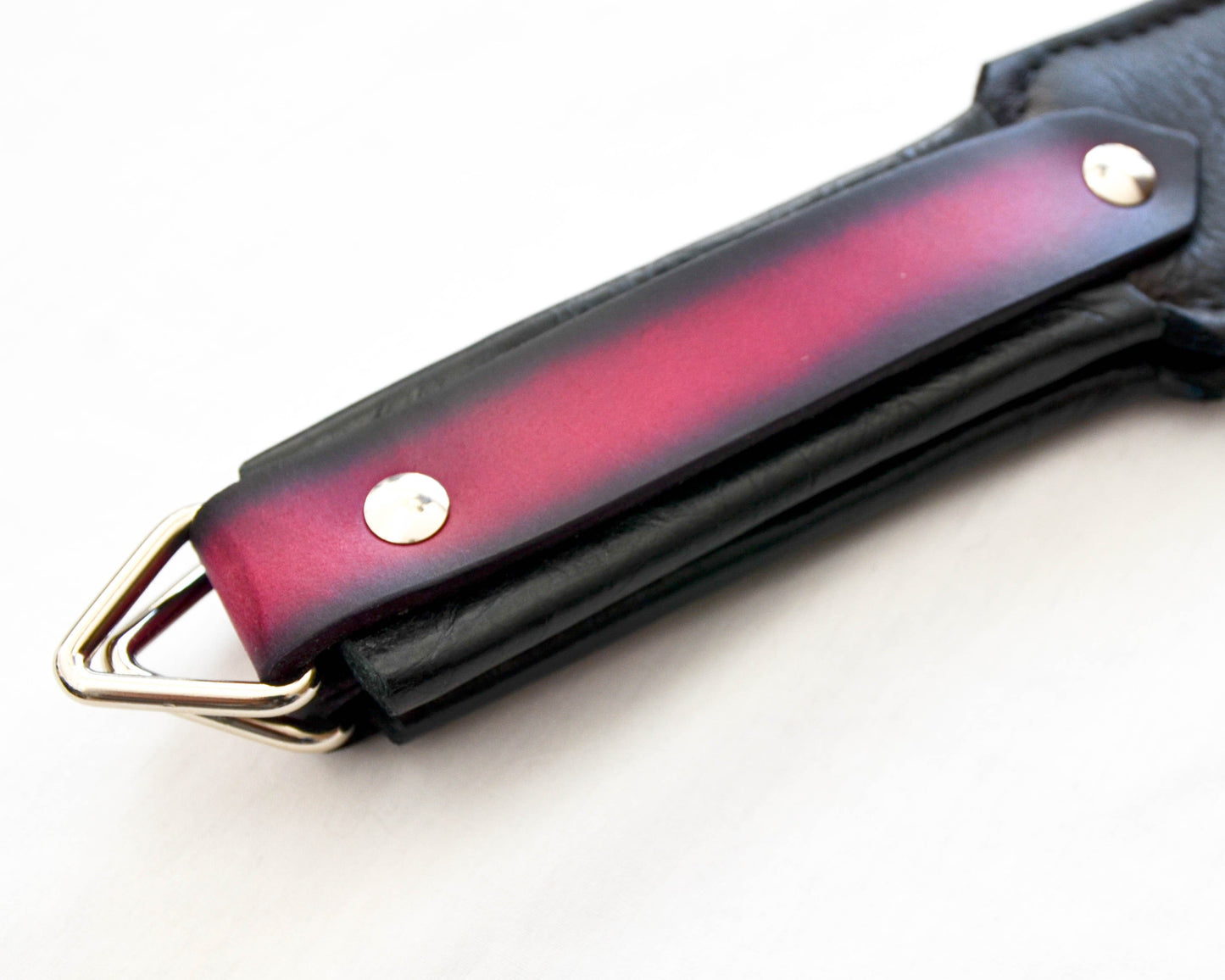 Split Thumper - Black with Red Two-Tone Handle Strap